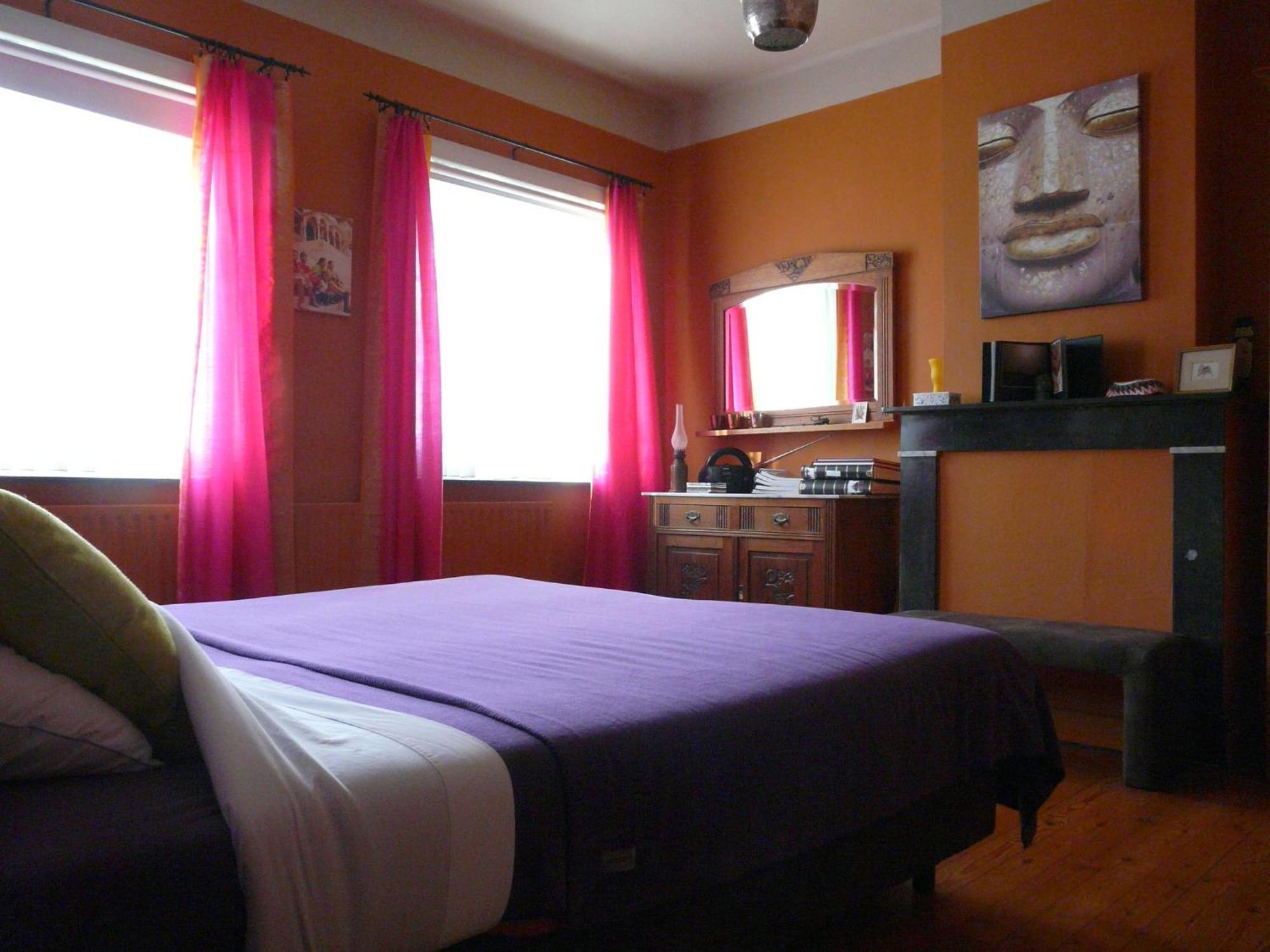E48 Bed & Breakfast *